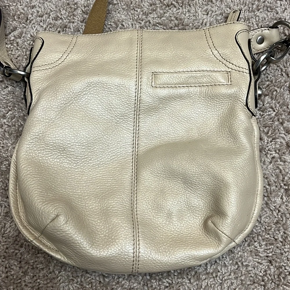 B Makowsky leather Crossbody shoulder bag light brown